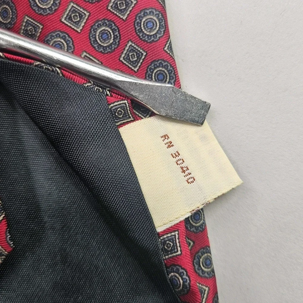 Yves Saint Laurent Tie 55